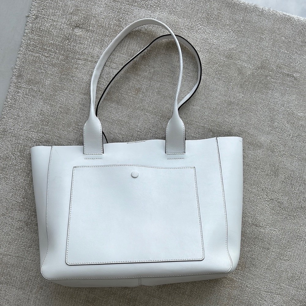 Banana republic, white leather purse